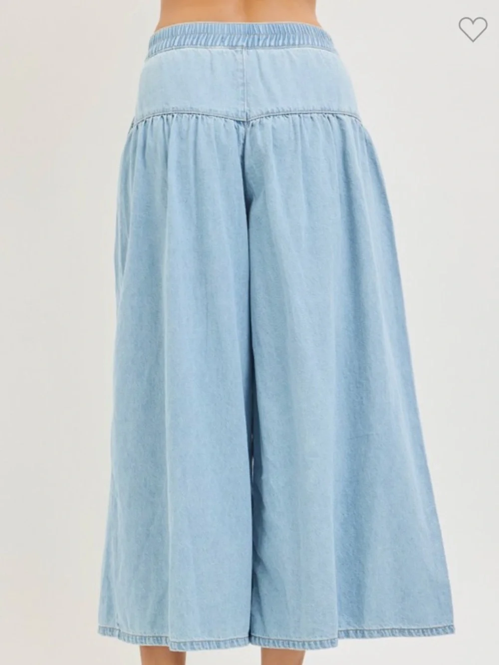 NWT - Risen Light Denim Wide Leg Elastic Waist Culottes Jeans NEW - Picture 3 of 3
